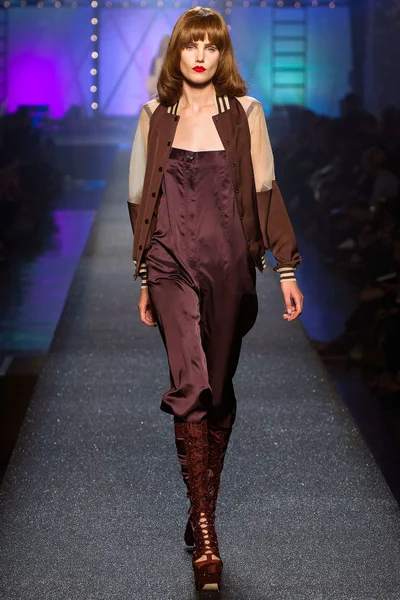 Look 44